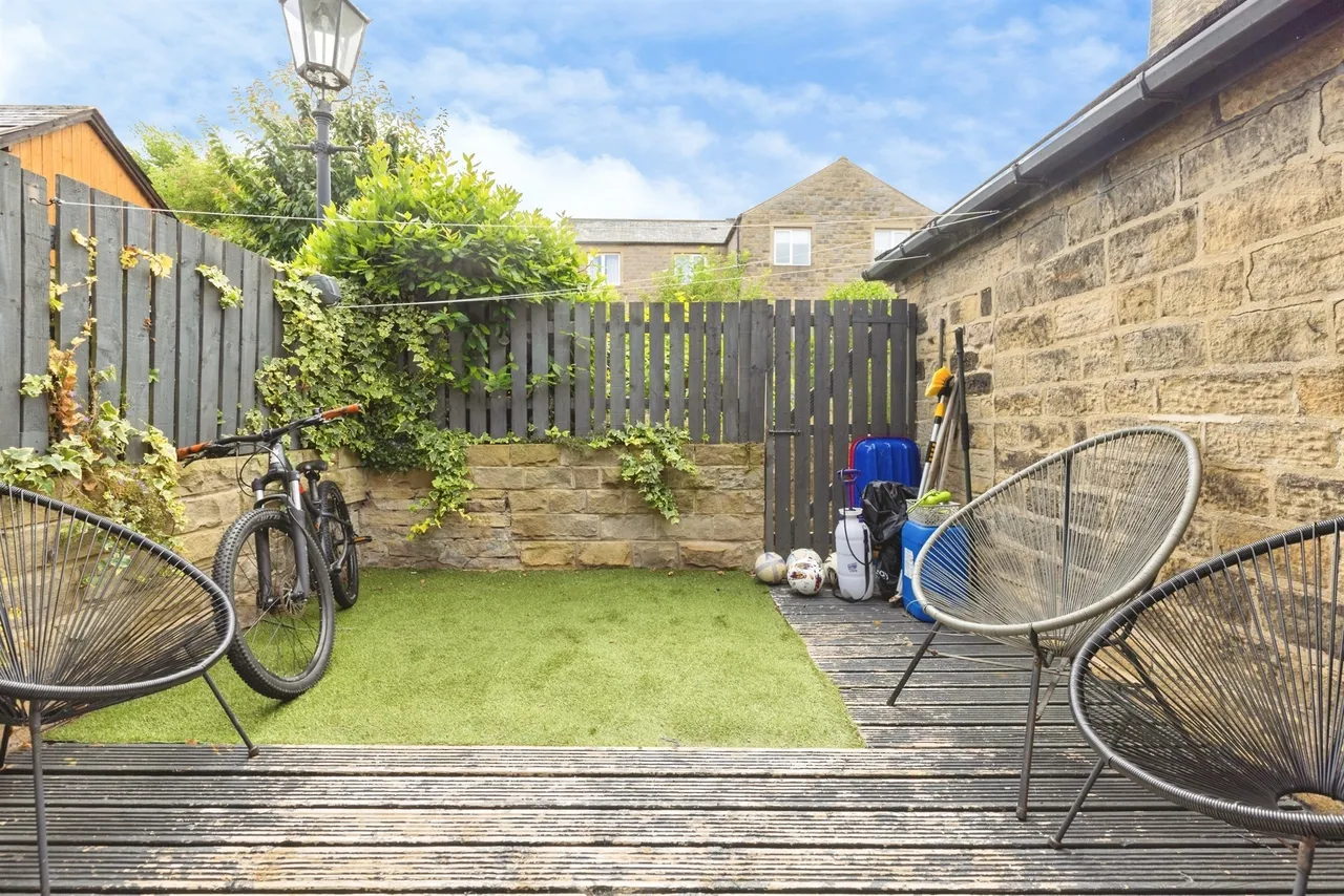 Main Street, Wilsden, BD15, photo 14