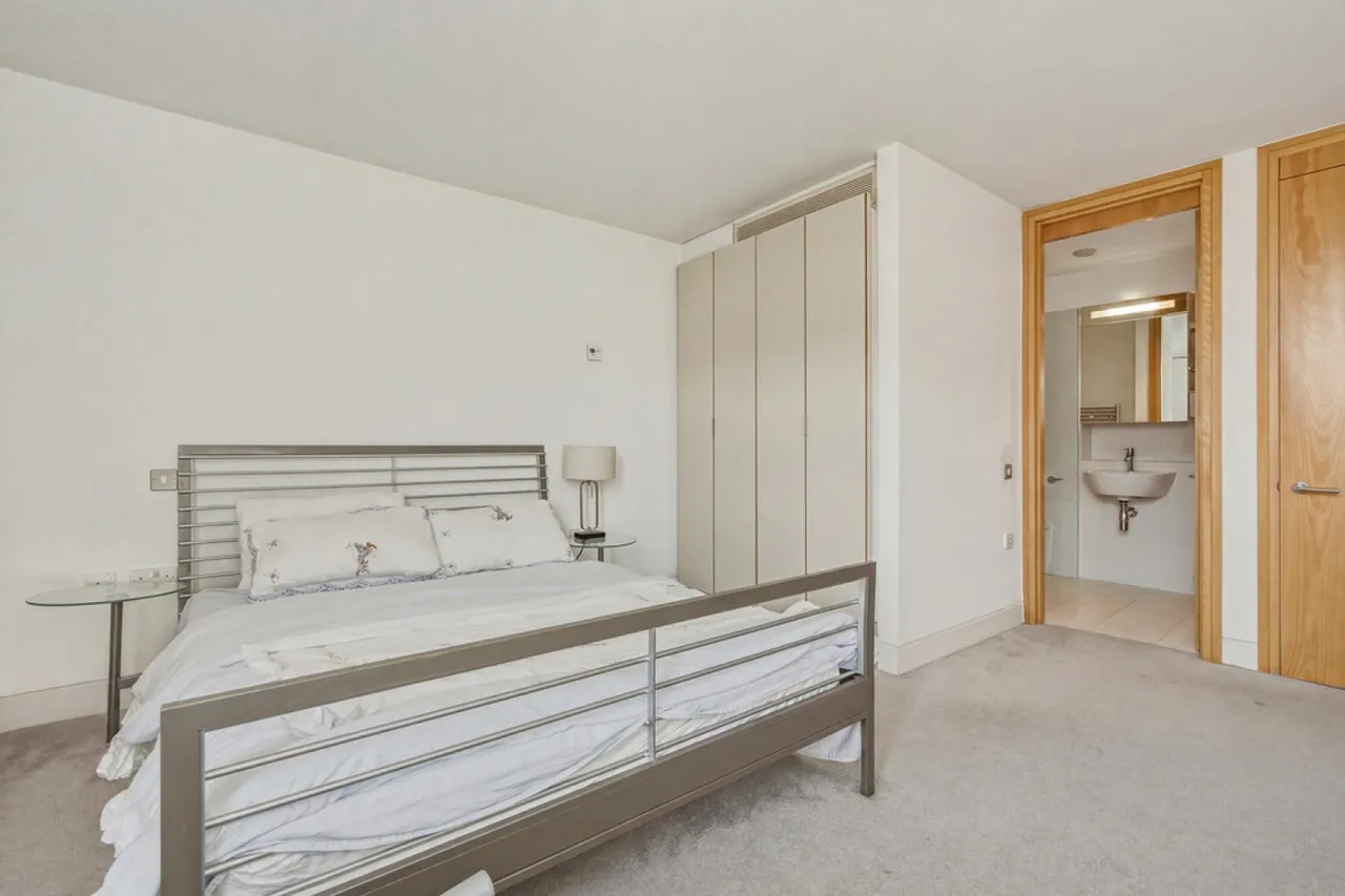 Parliament View Apartments, Albert Embankment, photo 6