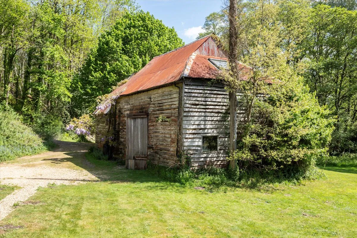 Bedford Lane, Thursley, GU8, photo 15