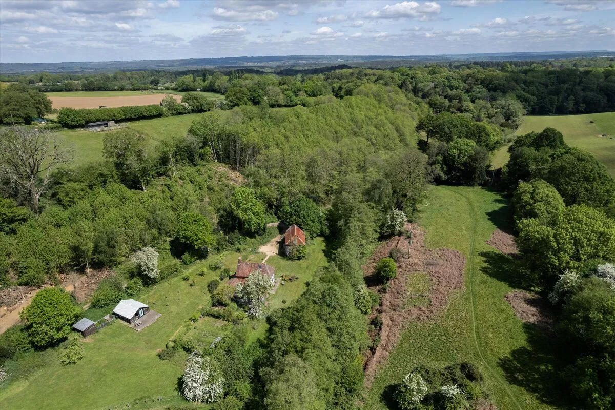 Bedford Lane, Thursley, GU8, photo 16