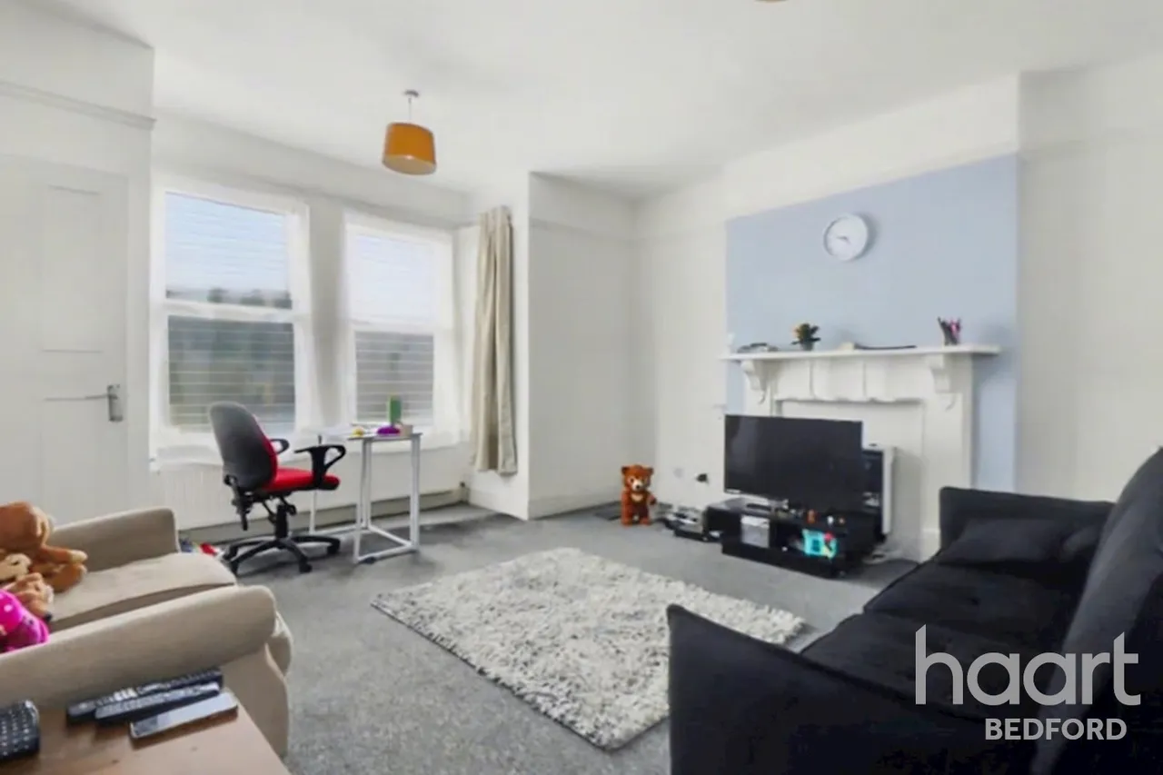 St Georges Road, MK40, photo 3