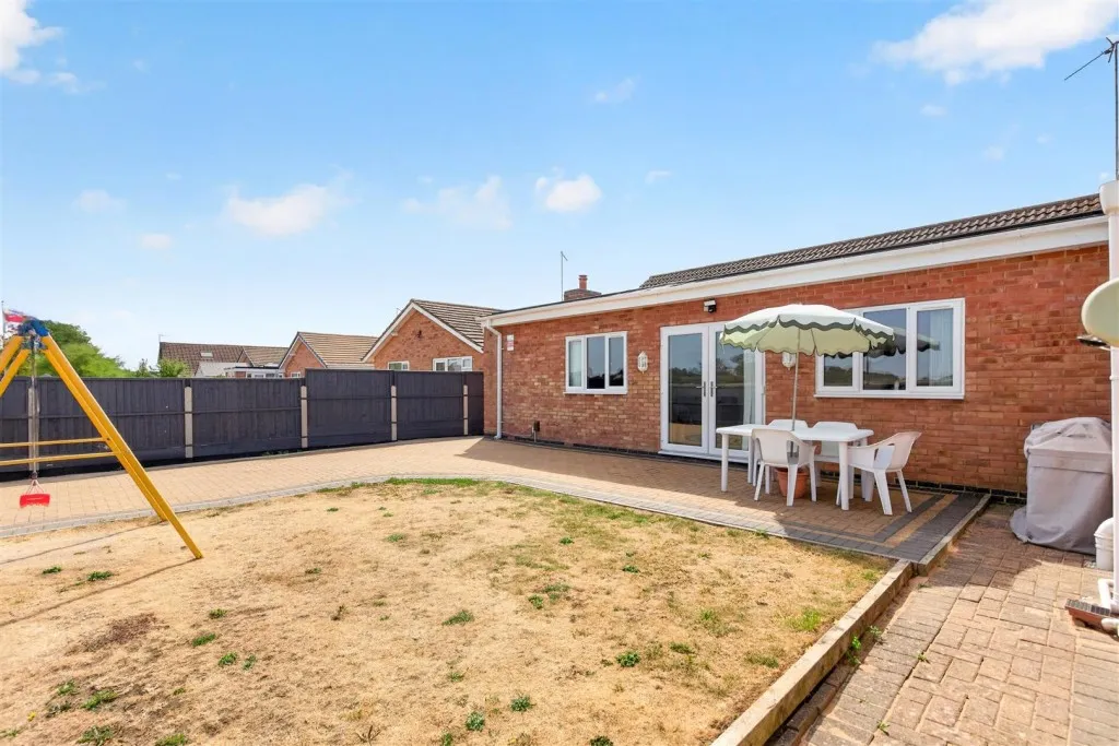 St. Catherines Road, Kettering, photo 32