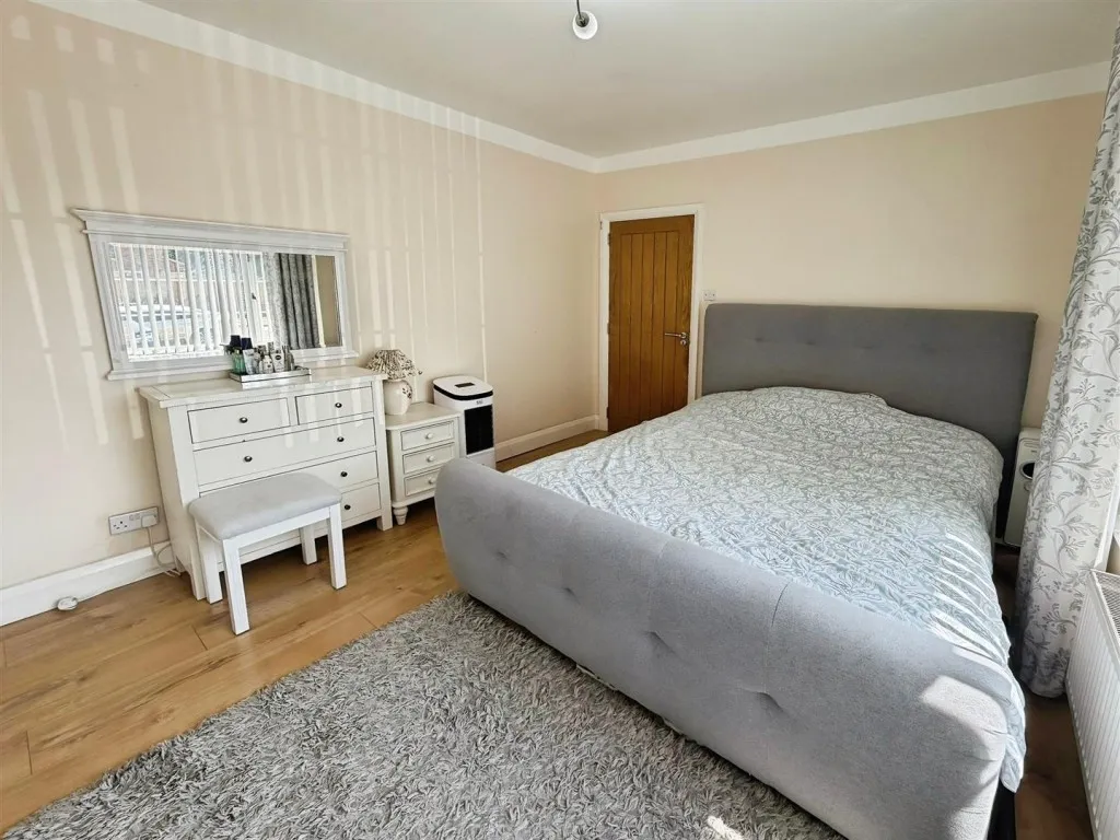 St. Catherines Road, Kettering, photo 20