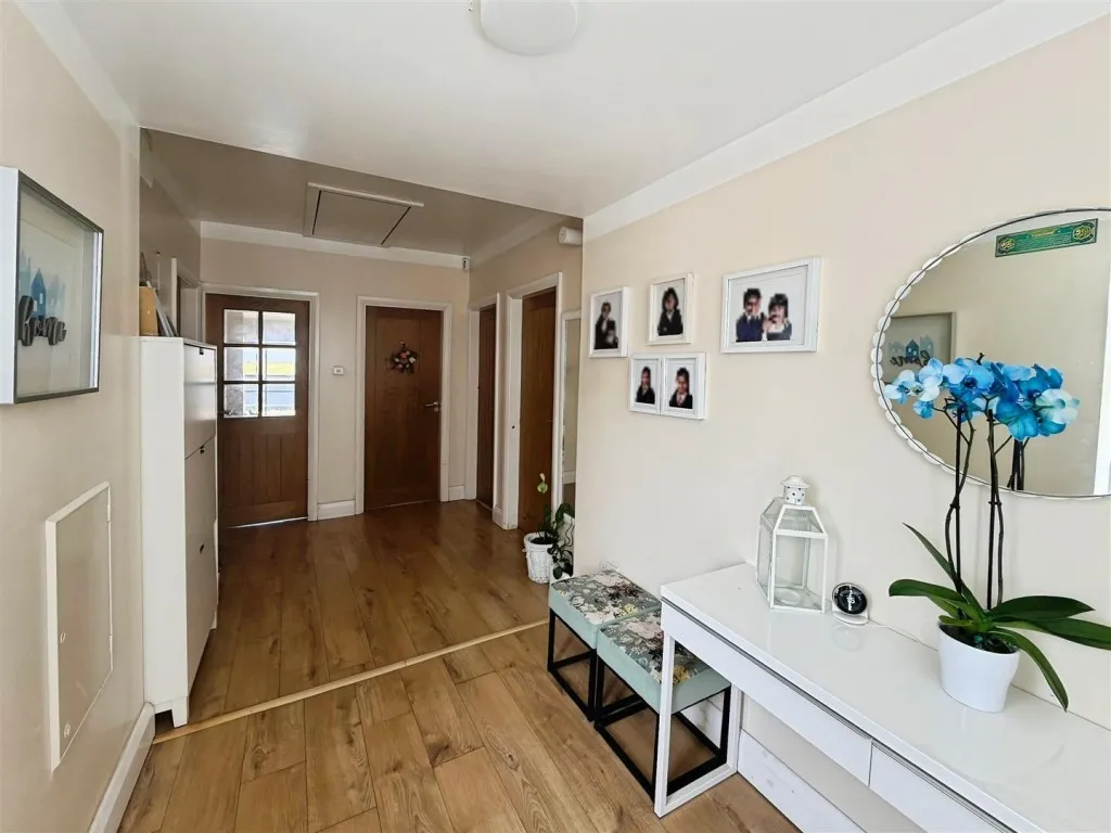 St. Catherines Road, Kettering, photo 19