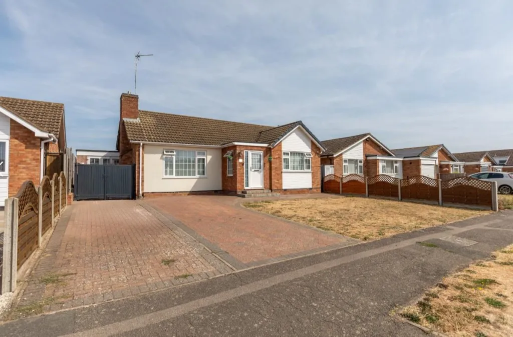 St. Catherines Road, Kettering, photo 31