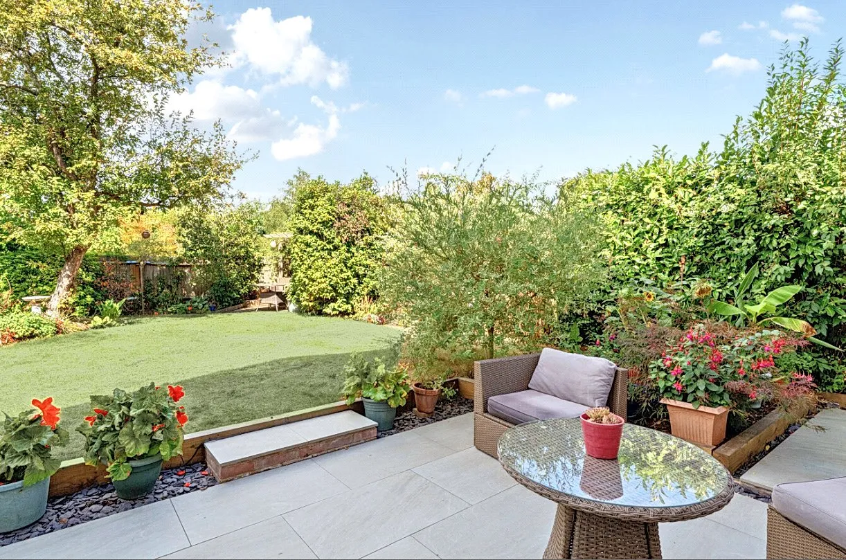 Ellis Farm Close, Woking, GU22, photo 36