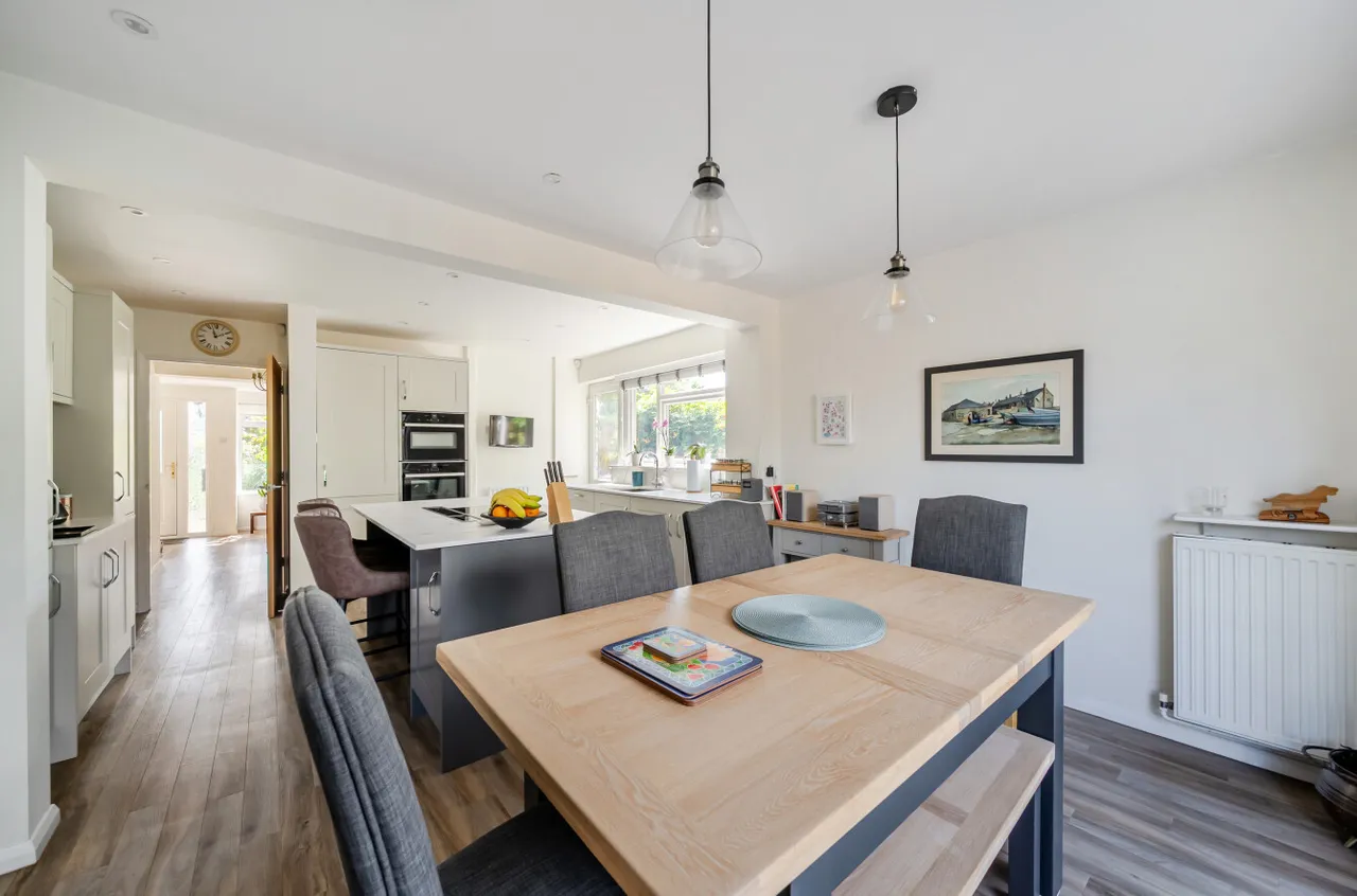 Ellis Farm Close, Woking, GU22, photo 8