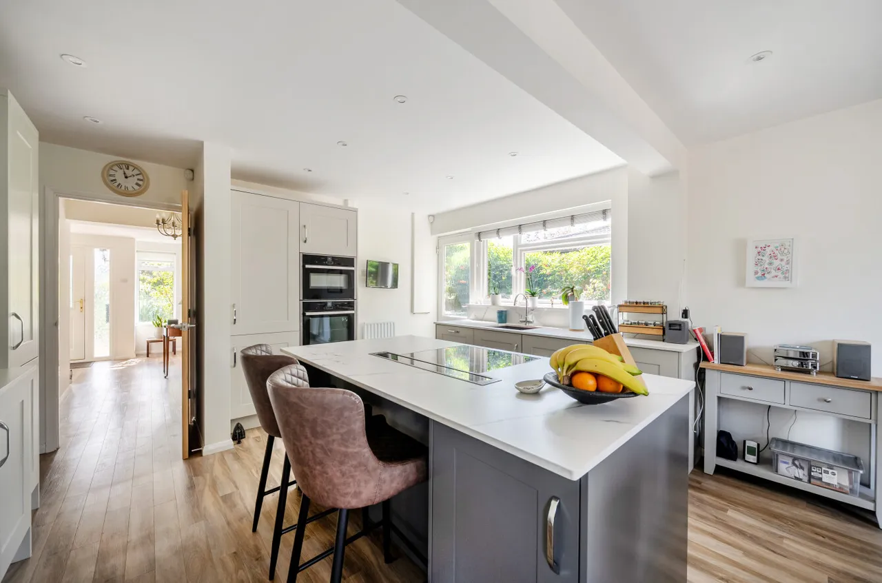 Ellis Farm Close, Woking, GU22, photo 5