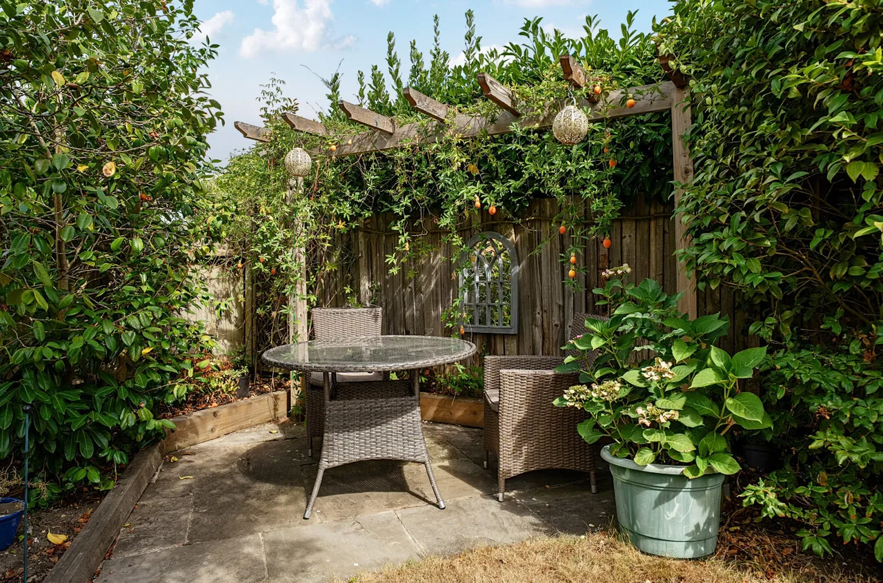 Ellis Farm Close, Woking, GU22, photo 34