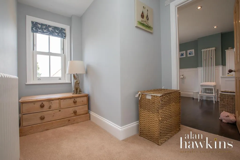 Bradenstoke, SN15, photo 15