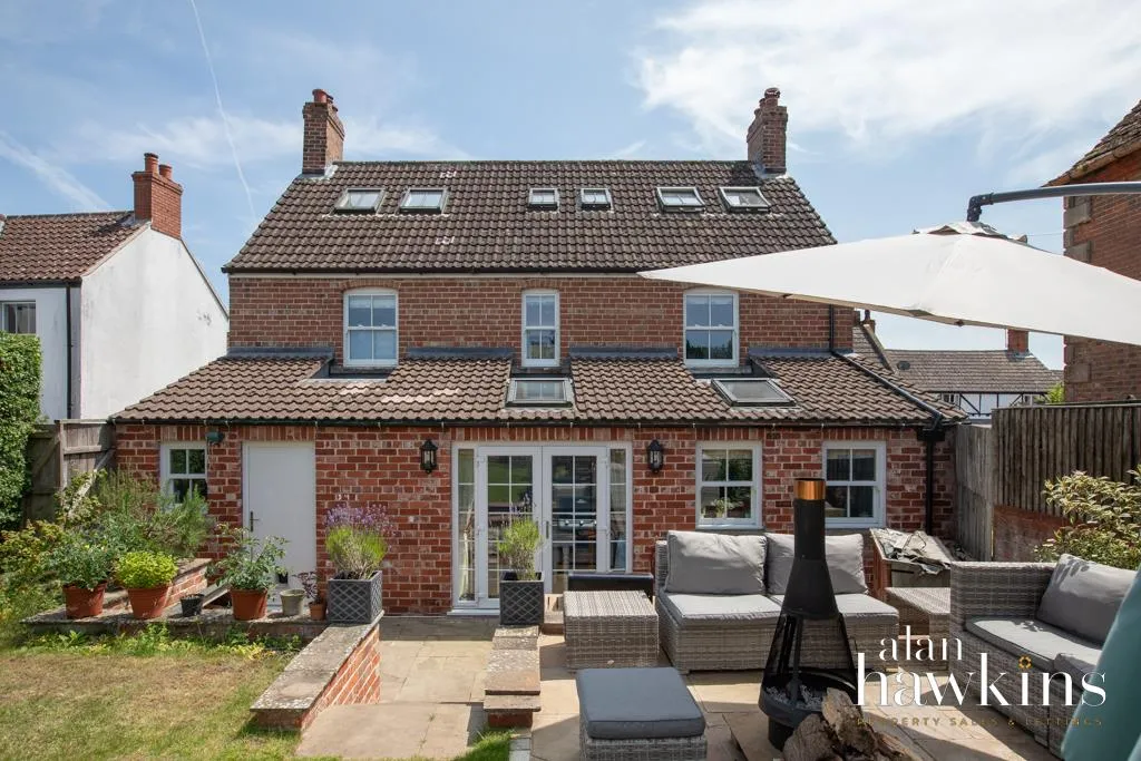 Bradenstoke, SN15, photo 23