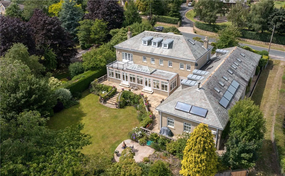 6 bed house for sale, Crag Lane, Huby, LS17