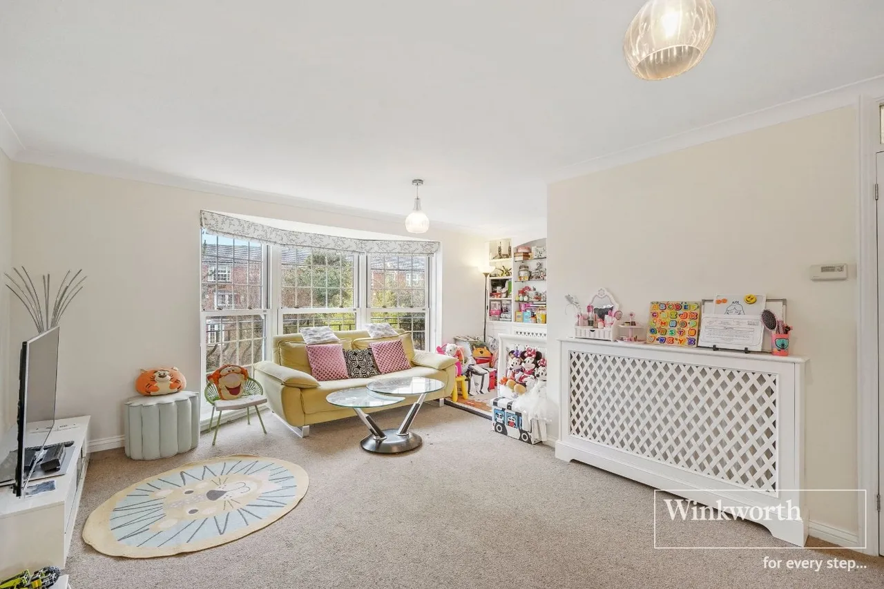 -Springpark Drive, Beckenham, BR3, photo 3