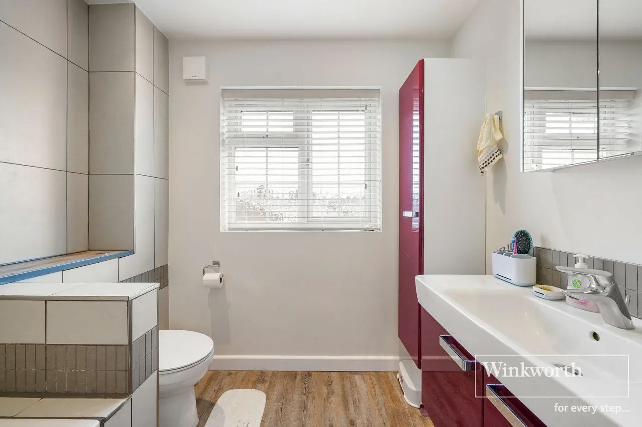 -Springpark Drive, Beckenham, BR3, photo 7