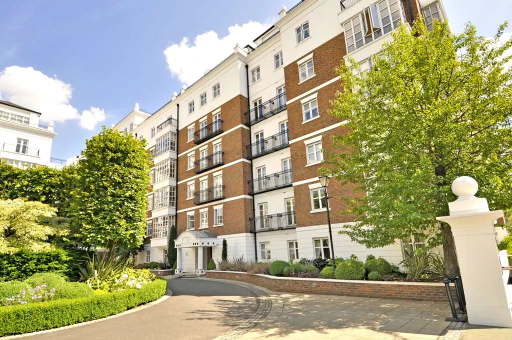 Oak Lodge, Kensington Green, W8, photo 8