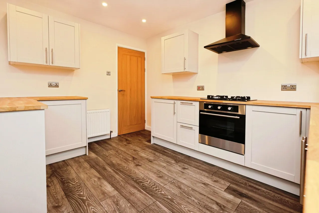 Cedar Avenue, Malvern, WR14, photo 7