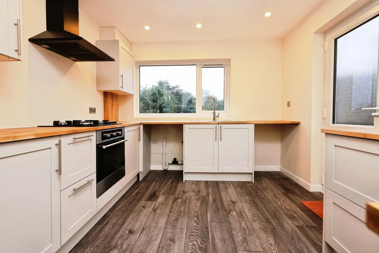 Cedar Avenue, Malvern, WR14, photo 5