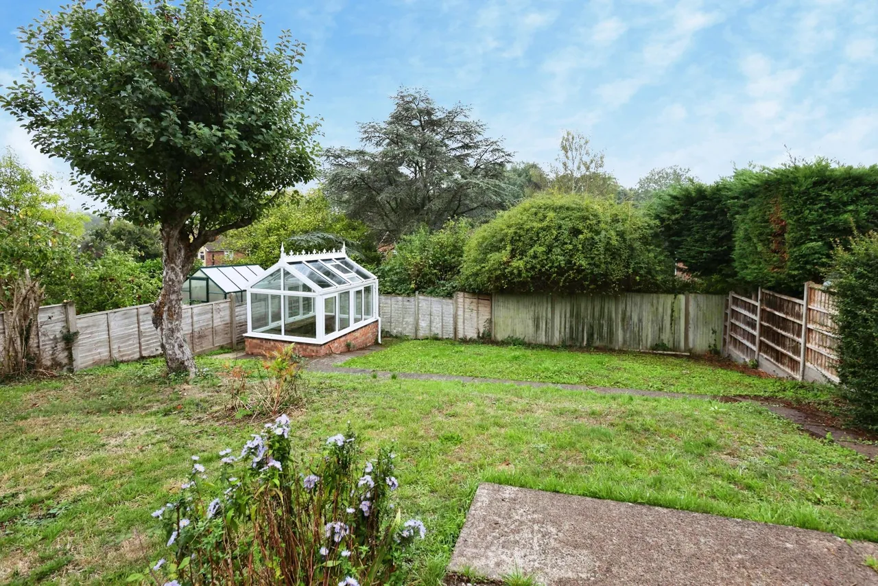 Cedar Avenue, Malvern, WR14, photo 20