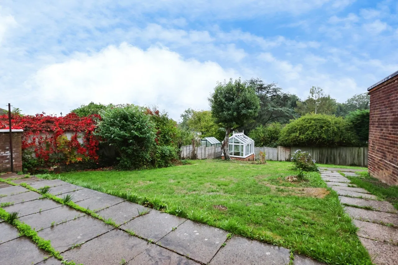 Cedar Avenue, Malvern, WR14, photo 3