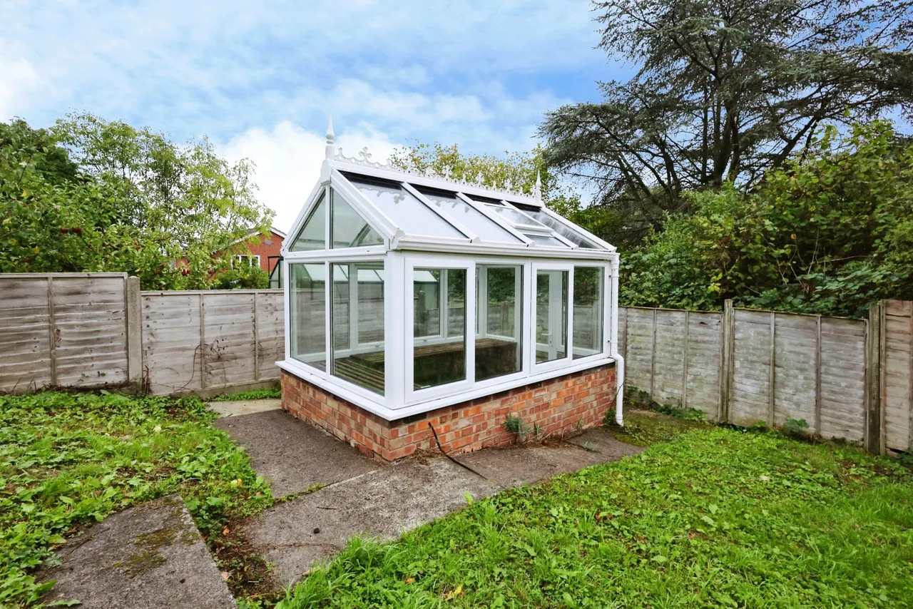 Cedar Avenue, Malvern, WR14, photo 22