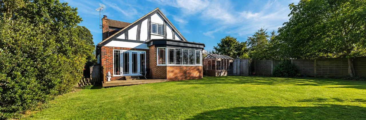 West Farm Close, Ashtead, KT21, photo 31