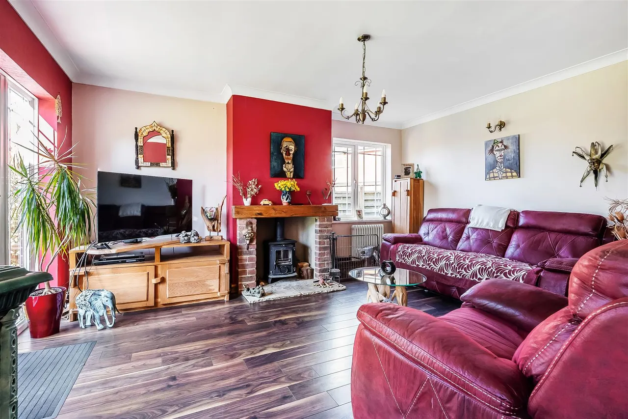 West Farm Close, Ashtead, KT21, photo 5