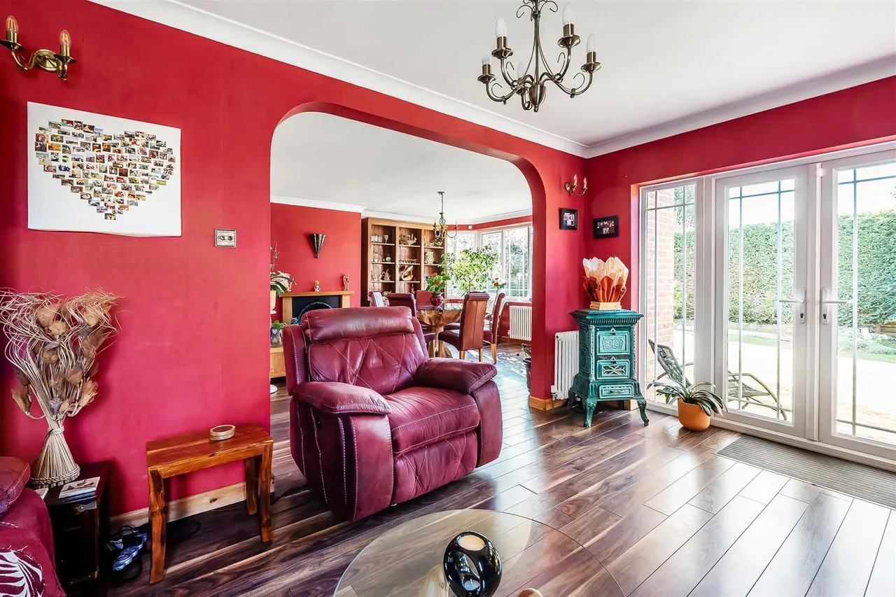West Farm Close, Ashtead, KT21, photo 8