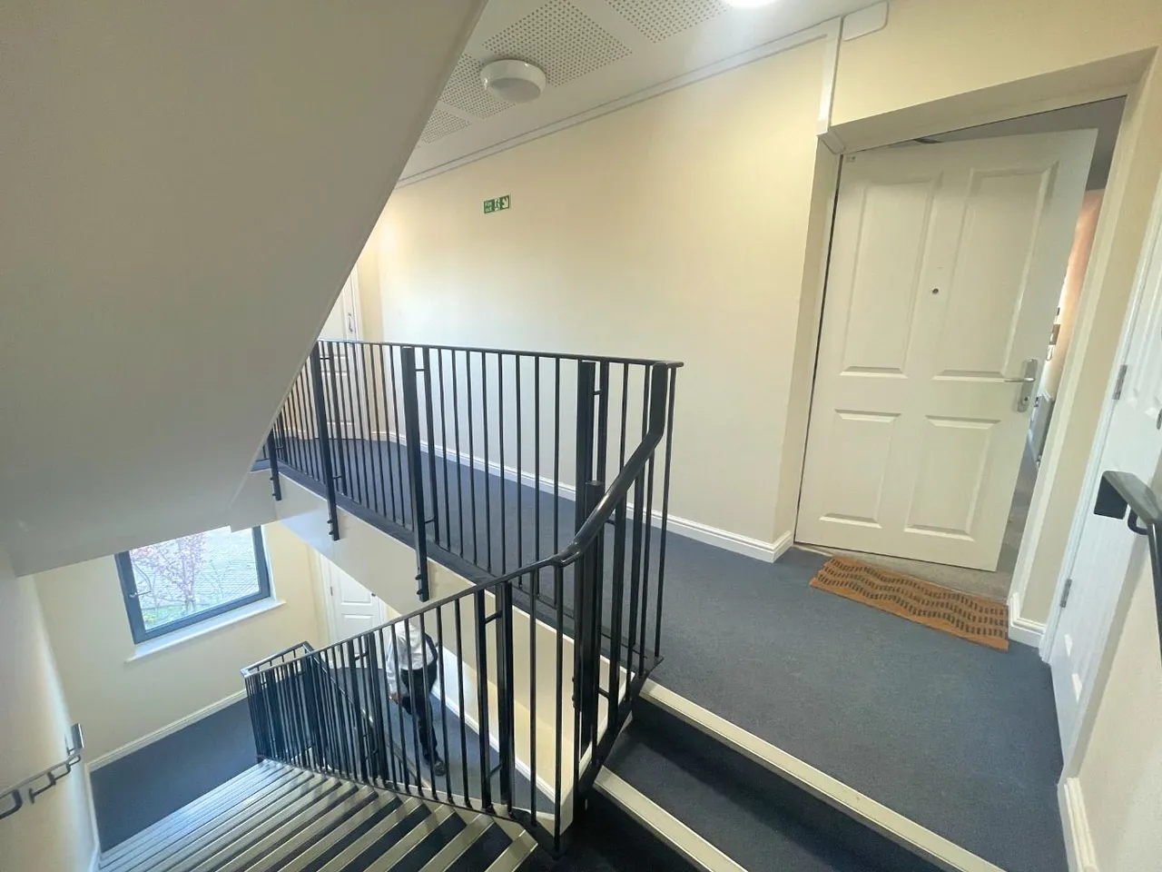Raven Close, Watford, WD18, photo 12