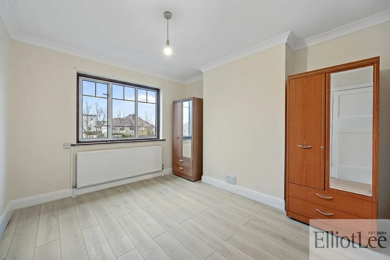 Warden Avenue, Harrow, HA2, photo 5