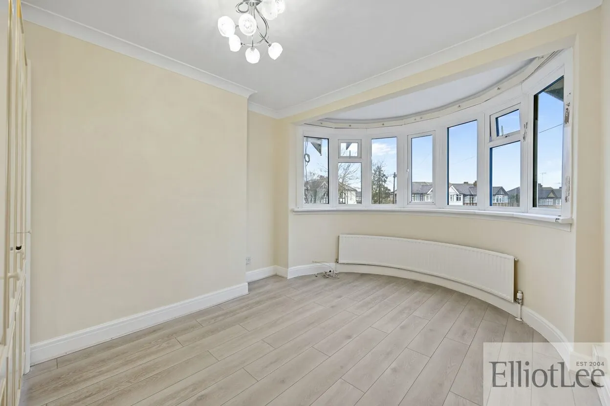 Warden Avenue, Harrow, HA2, photo 6