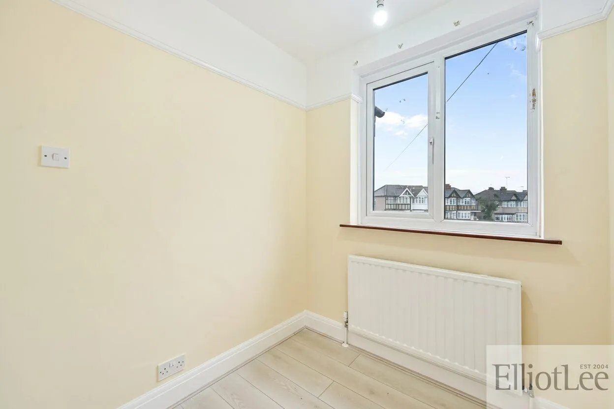 Warden Avenue, Harrow, HA2, photo 7