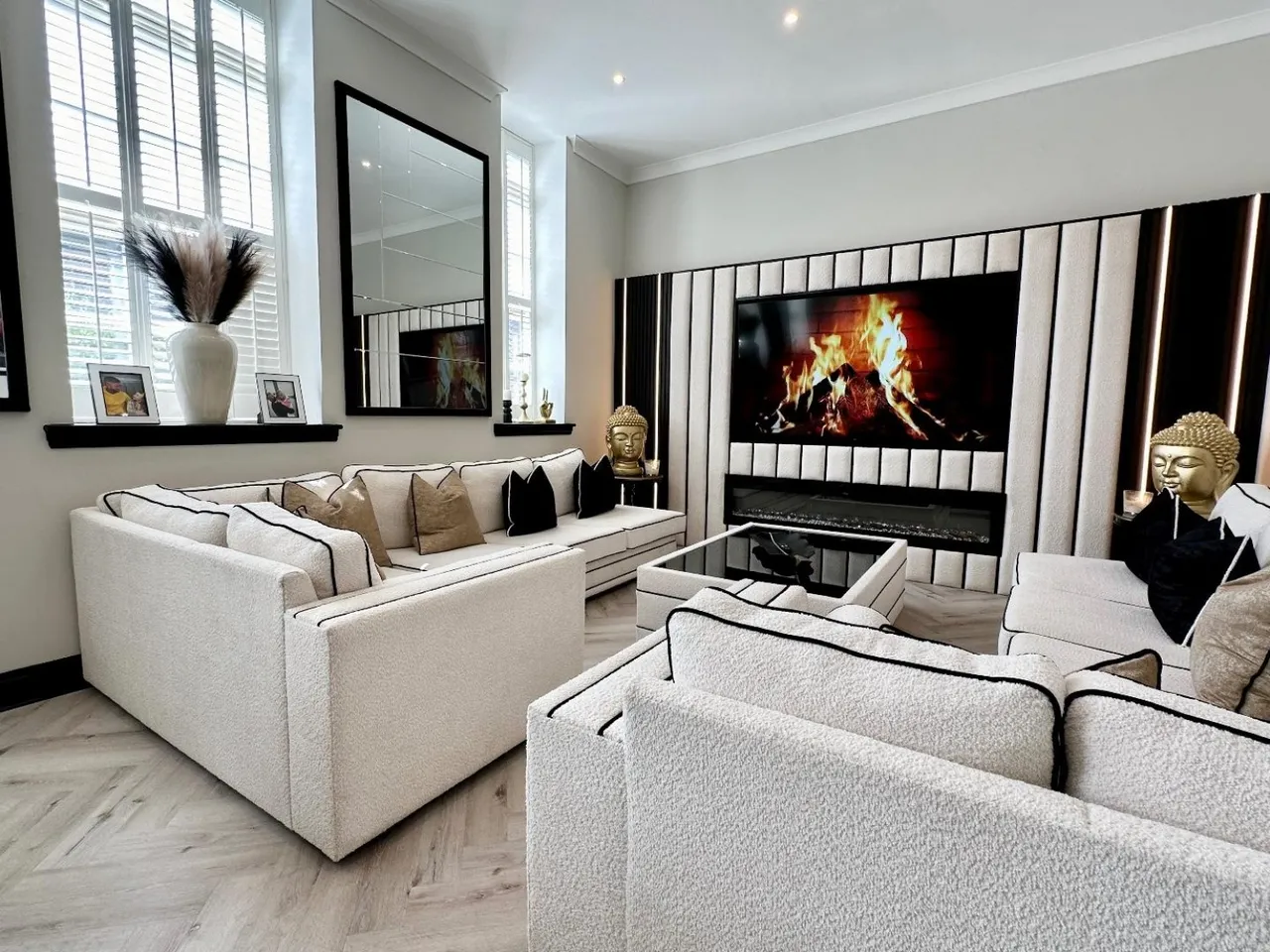 2 bed flat for sale — Queens Manor, Bailey Avenue, Lytham St Annes, FY8 1E