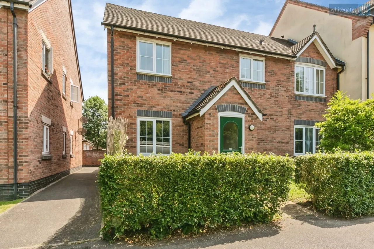 2 bed flat for sale, Taylor Drive, Nantwich, CW5