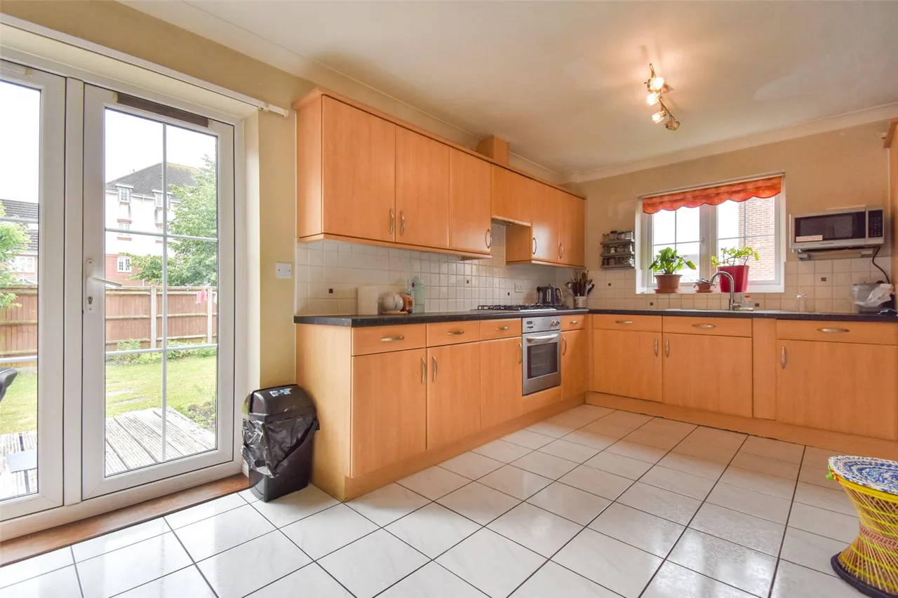 Woodland Walk, Aldershot, Hampshire, GU12 4FQ, photo 14