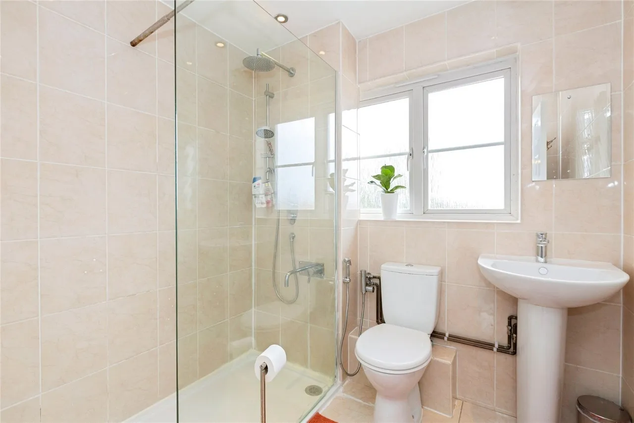 Parklands Close, Ilford, IG2, photo 21