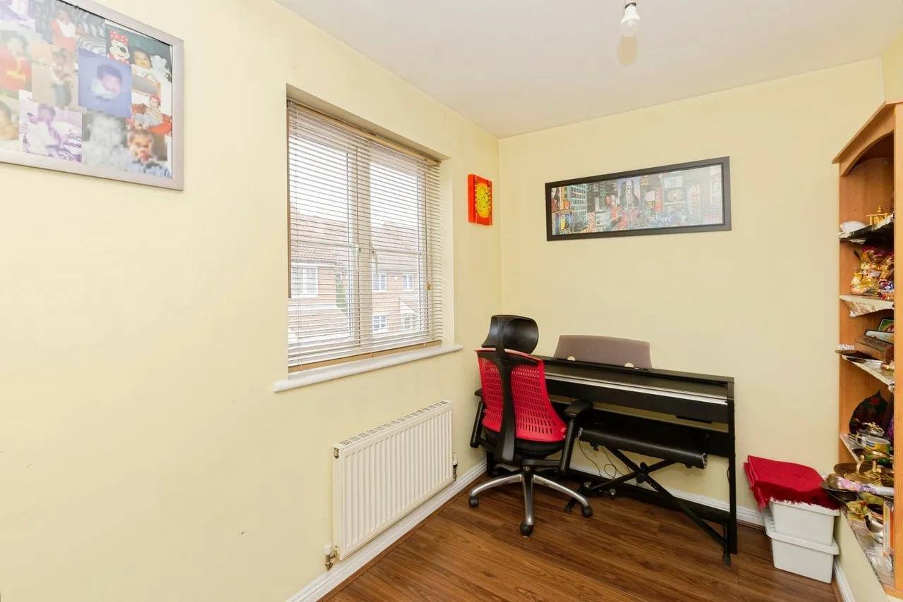 Parklands Close, Ilford, IG2, photo 17