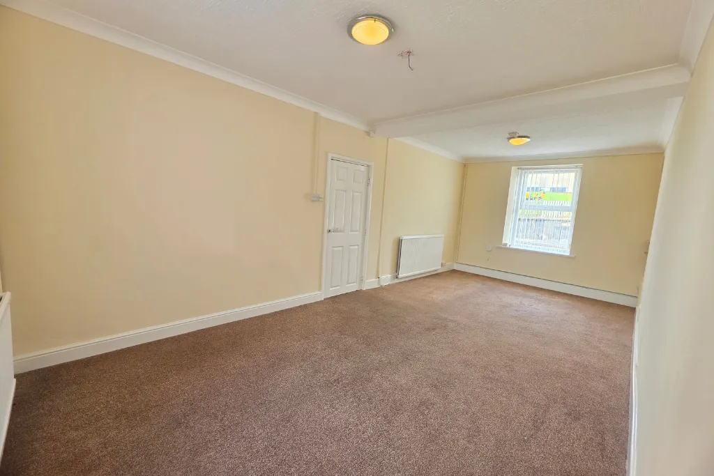 Betws Road, Betws, photo 3