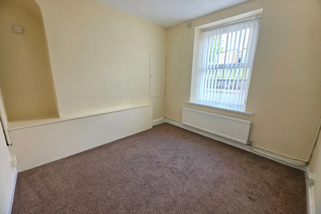 Betws Road, Betws, photo 6
