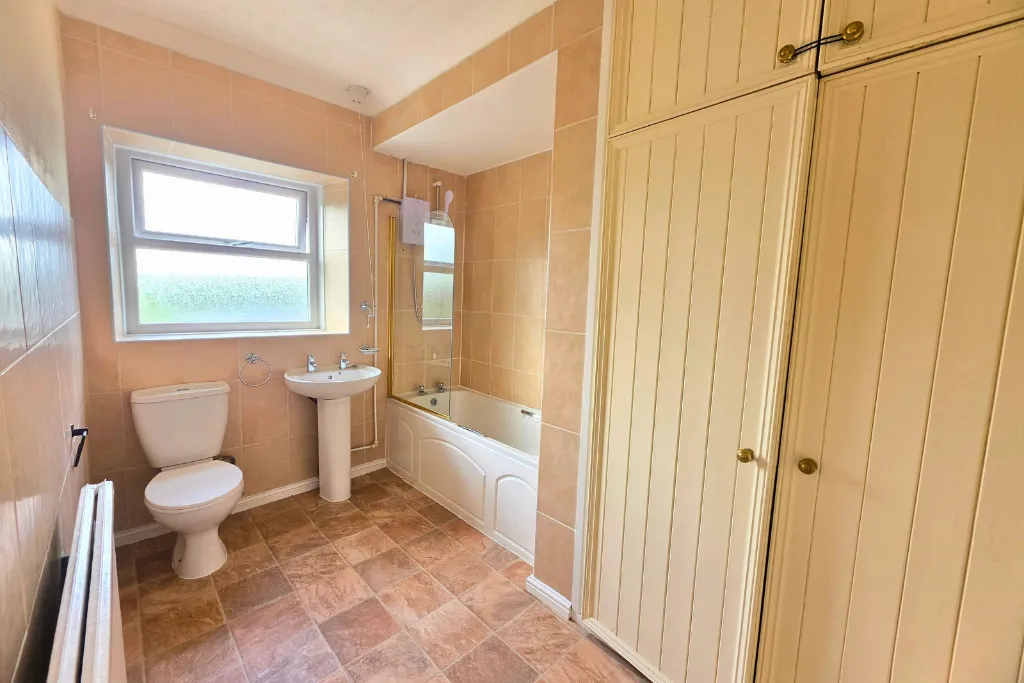 Betws Road, Betws, photo 14