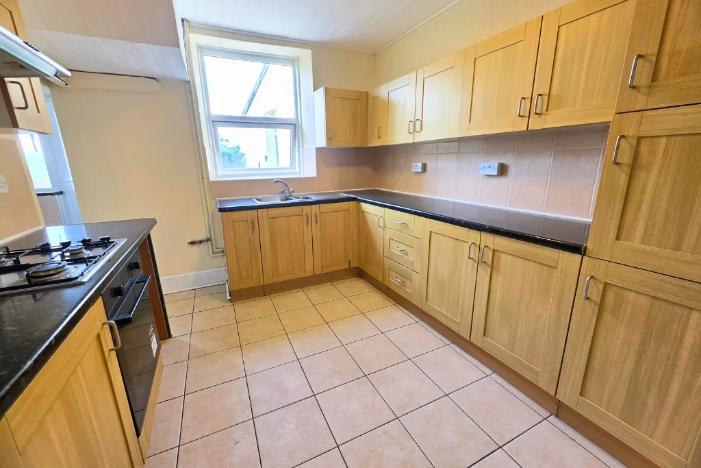Betws Road, Betws, photo 10