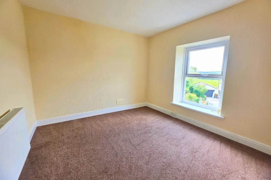 Betws Road, Betws, photo 9