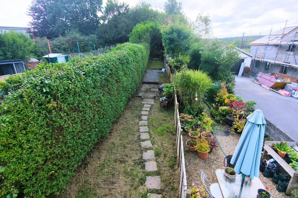 Betws Road, Betws, photo 21