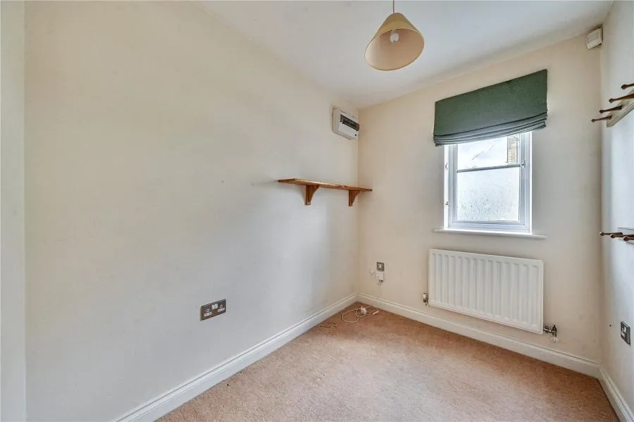 Willow Drive, Carterton, OX18, photo 16