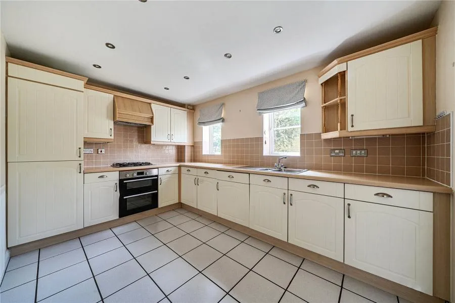 Willow Drive, Carterton, OX18, photo 3