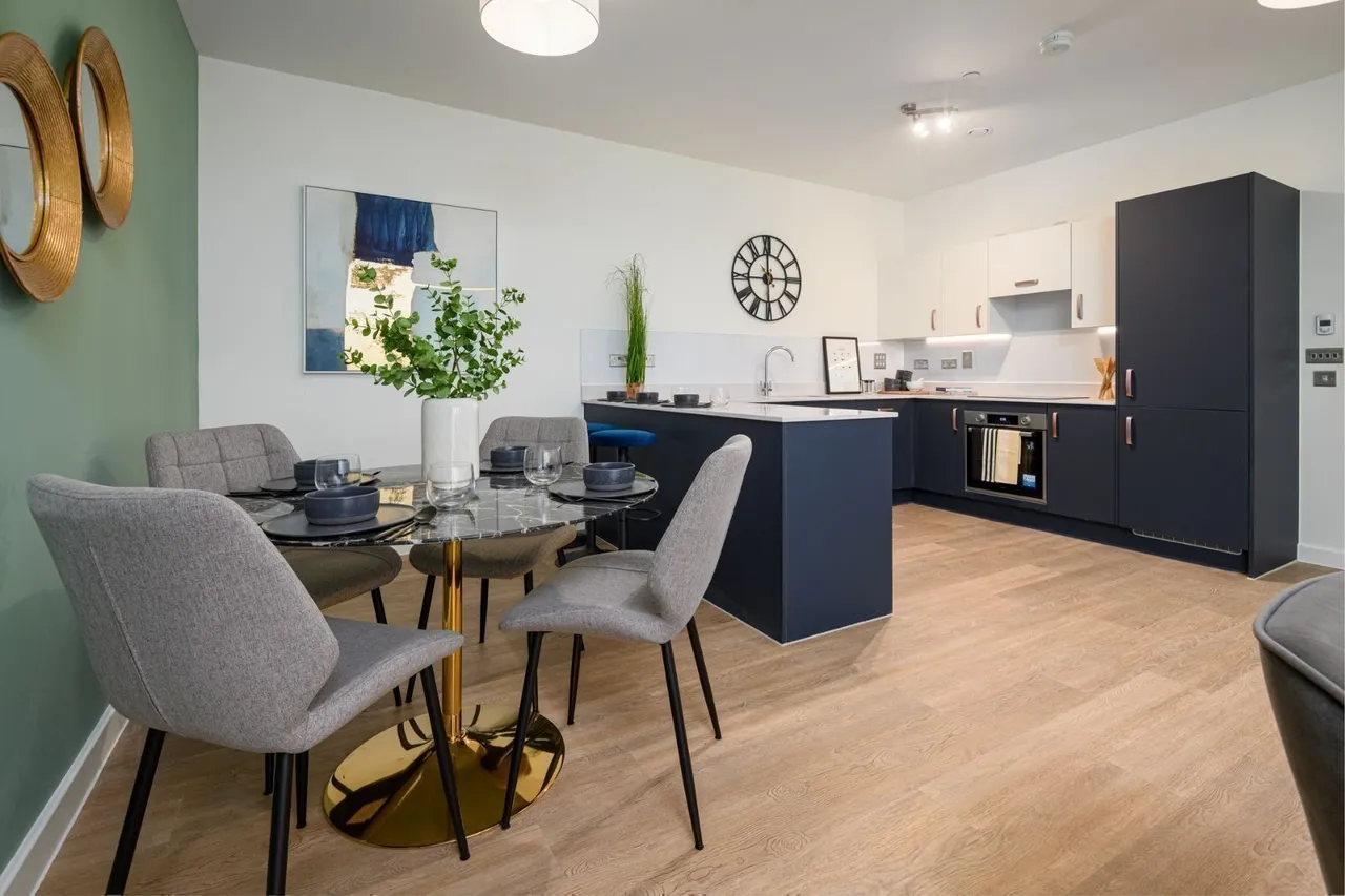 Station Avenue, Walton-On-Thames, KT12, photo 8