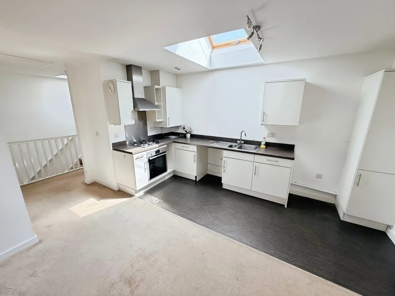Sherbourne Fields, RG24, photo 2