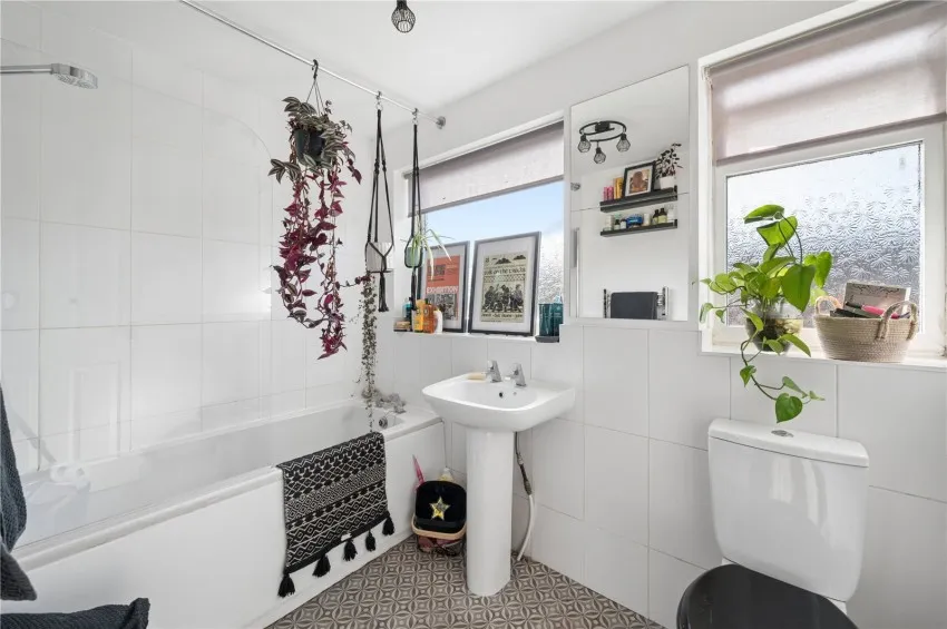Keith Drive, Cheadle Heath, photo 8