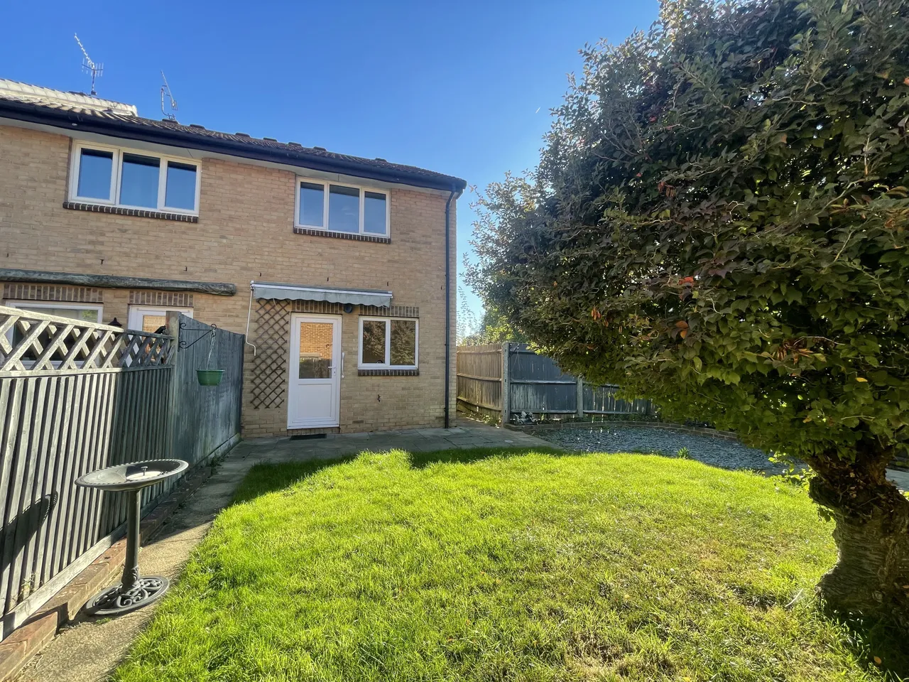 Pound Hill, RH10, photo 6