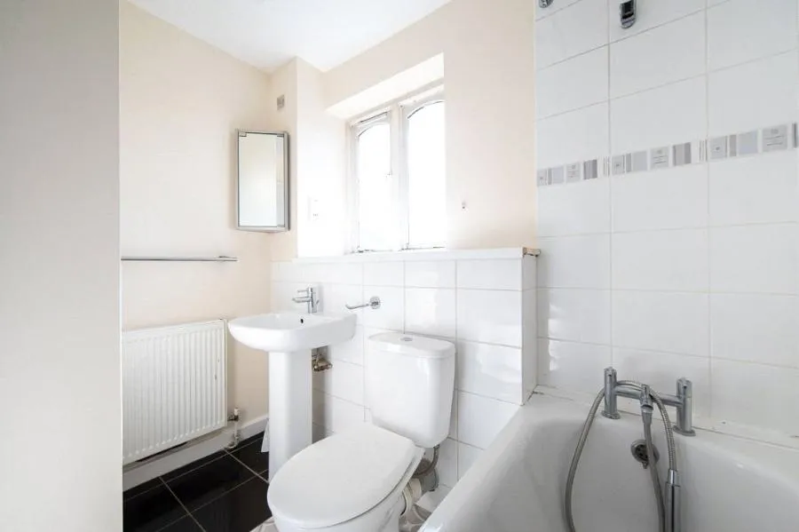 Cotswold Way, Worcester Park, KT4, photo 7