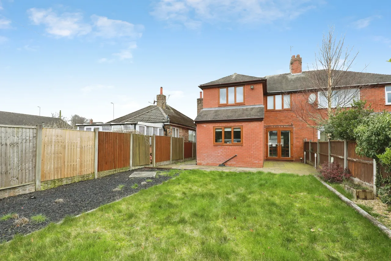 Church Road, Stoke-On-Trent, photo 9